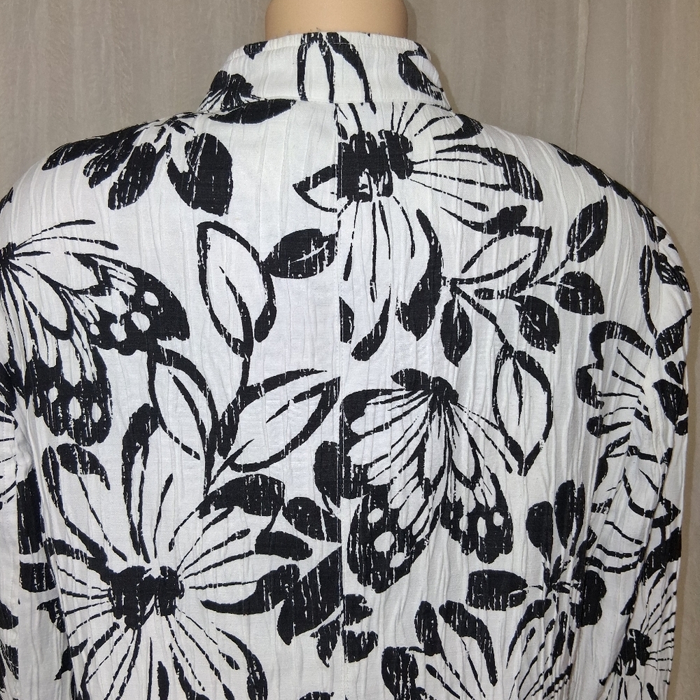 Alfred Dunner Black and White Floral Blazer Women Size 18 - Picture 12 of 16